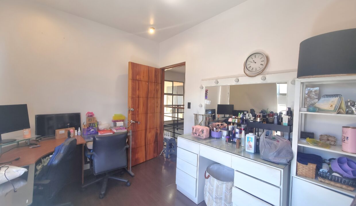 Screenshot_20260115_193124_Photos